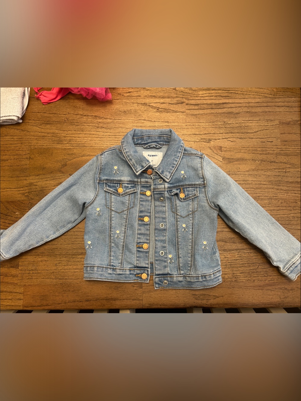 NWOT Old Navy Toddler Light Blue Denim Jacket with Small Daisy Accents Size 3T